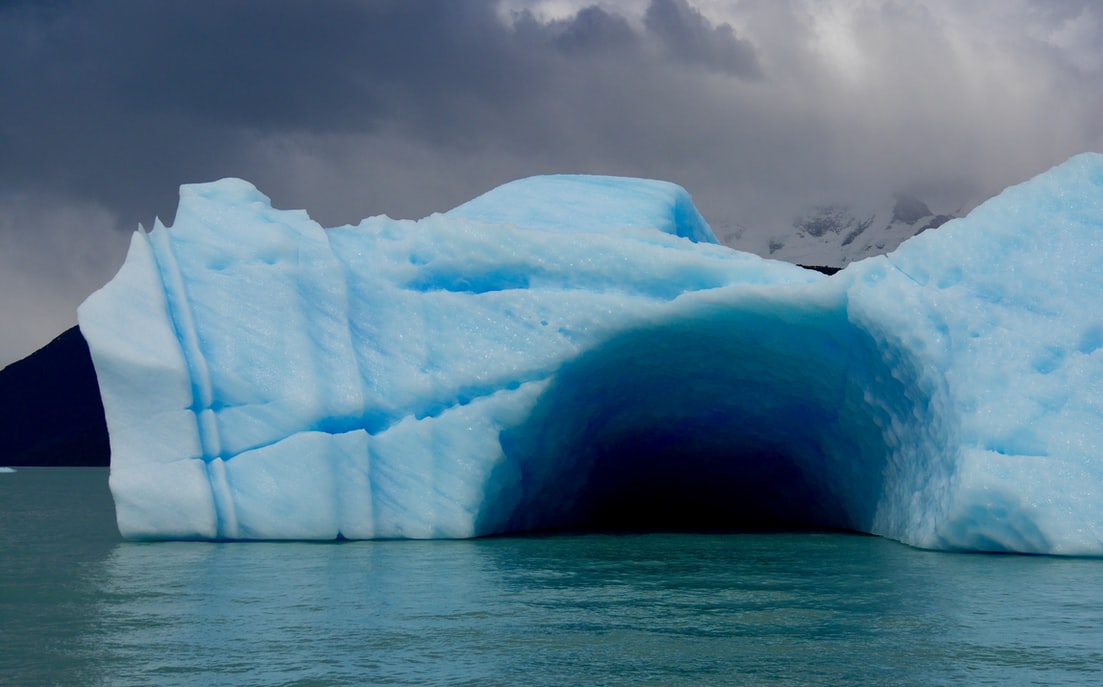 eisberg im wasser