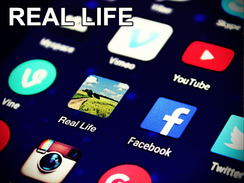 Smartphone-Display mit Real-Life-App