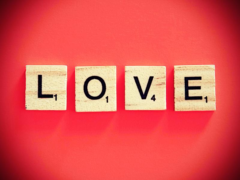 LOVE Buchstaben